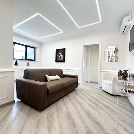 Apartamento Golden Luxe - Jacuzzi Modern Front Sea Private Parking Marina di Pietrasanta